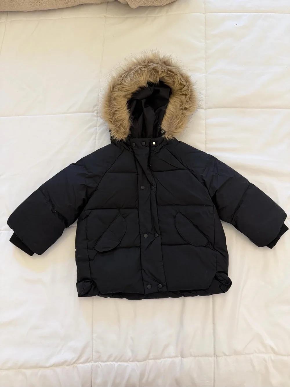 Zara Infant Label Patch in White and Black